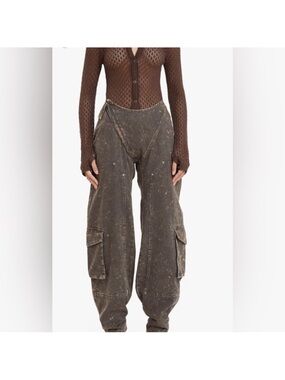 Wide-Leg Cargo Pants in Distressed Brown